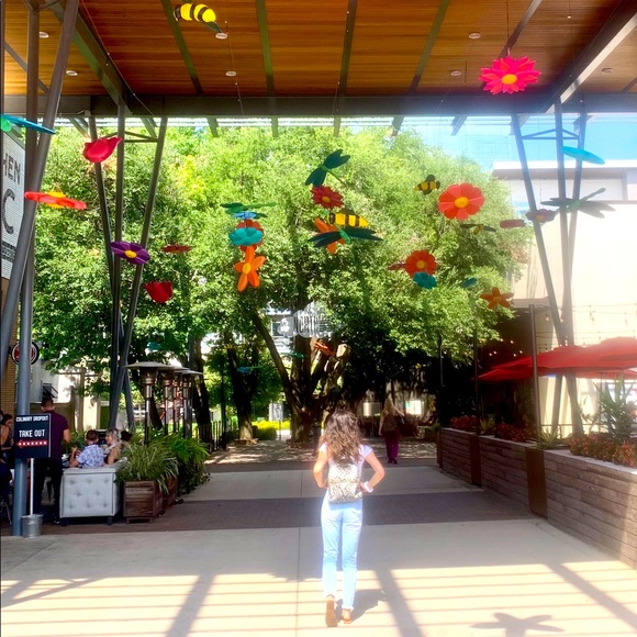 Meet your Posher, Johana - Picture 3 of 6